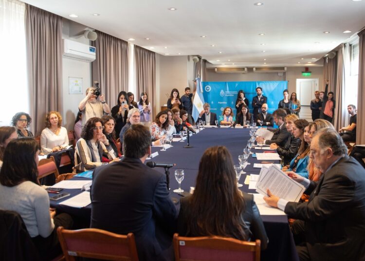 Promueven mecanismo regional de protección para las mujeres en situación de violencia de género