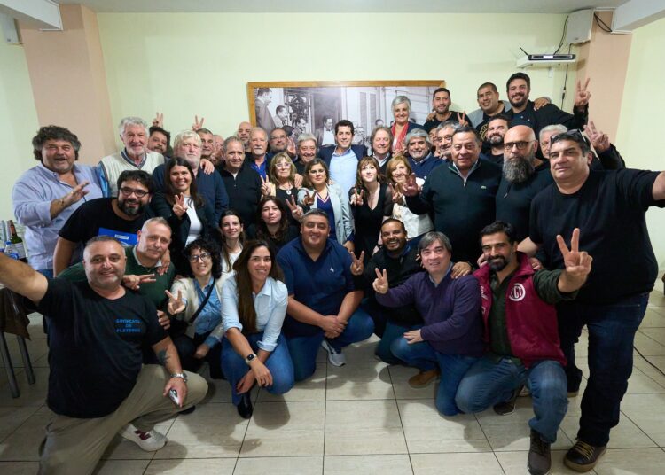 Wado de Pedro en modo candidato. Fue recibido por gremios de la Corriente Federal y el Frente Sindical