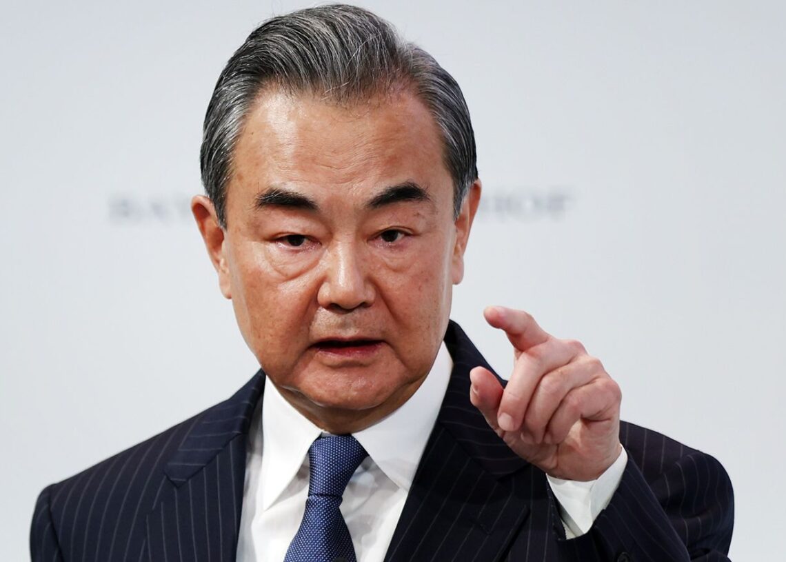 Fuentes Seguras. Wang Yi