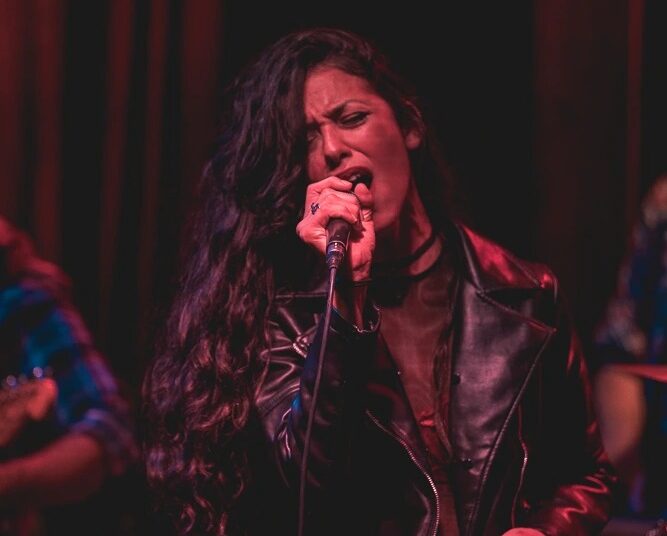 Leyla Goi: “Ser solista es mucho más personal, como estar desnudo y abrirse a mostrar algo muy profundo”