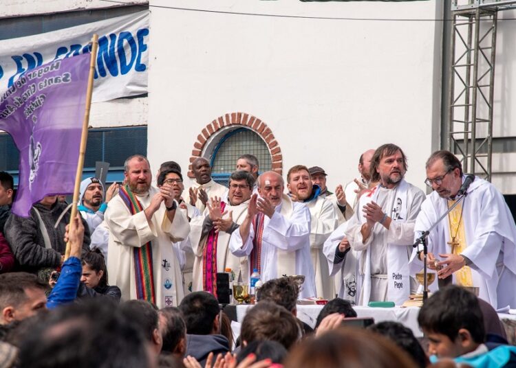 Padre Gustavo Carrara: “El Papa Francisco es el profeta de la dignidad humana”
