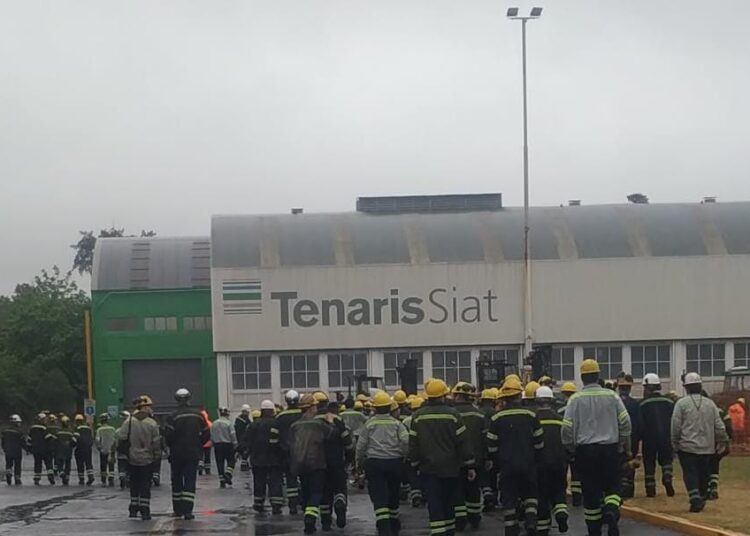 Otra vez Tenaris Siat. Medidas de fuerza por un “despido arbitrario y persecución”