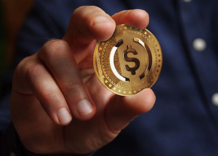 Juan Enrique: “La moneda virtual es una alternativa al bimonetarismo”