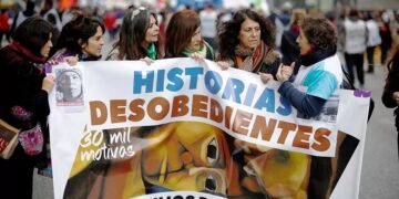 Familiares de genocidas llaman a no votar a Milei