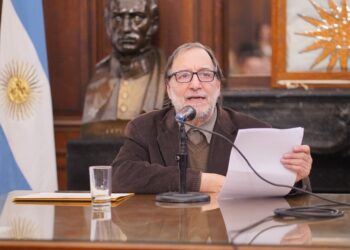 Alfredo Rosso: “El rock del siglo XXI goza de buena salud, aunque le falta militancia”