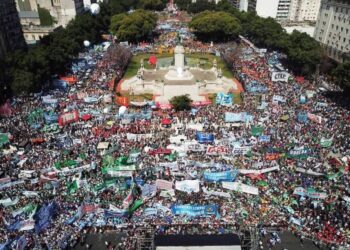 Crónicas Gremiales. Todos los cañones apuntando al 24