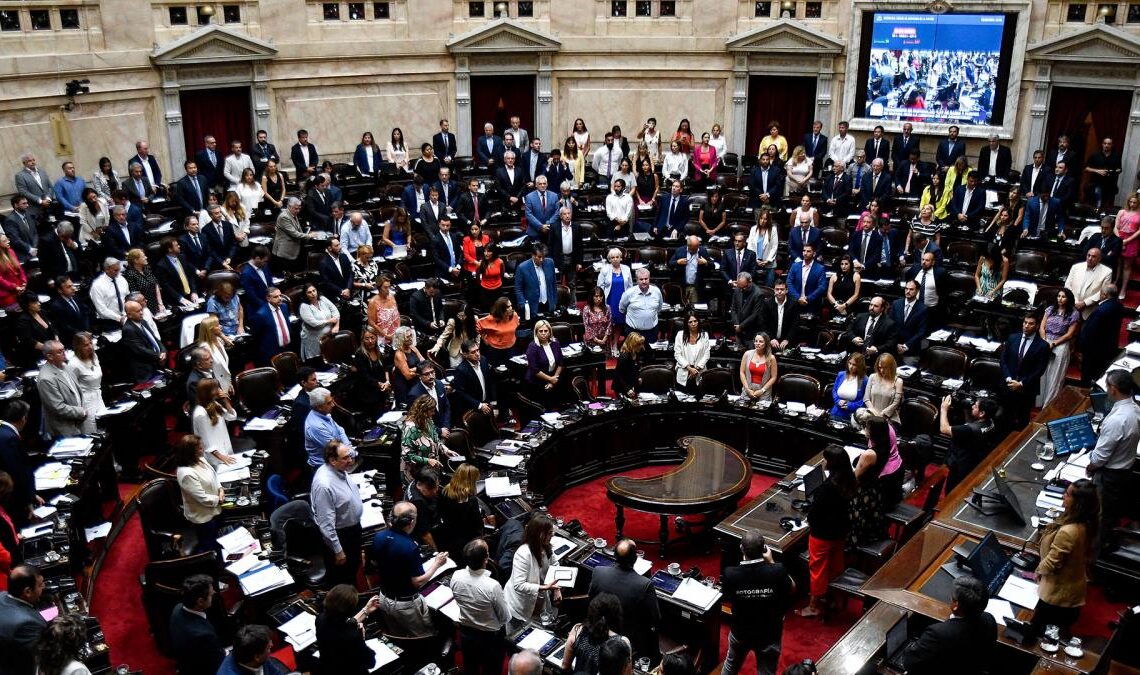 Sin los votos, el Gobierno dio marcha atrás con la ley Ómnibus. Vuelve a Comisión en foja cero