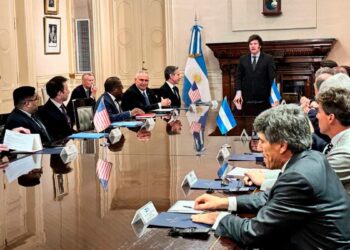 Sin una política exterior soberana ¿es posible hablar genuinamente de democracia?