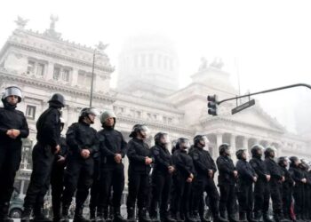 Las Bases de un sistema en ruinas