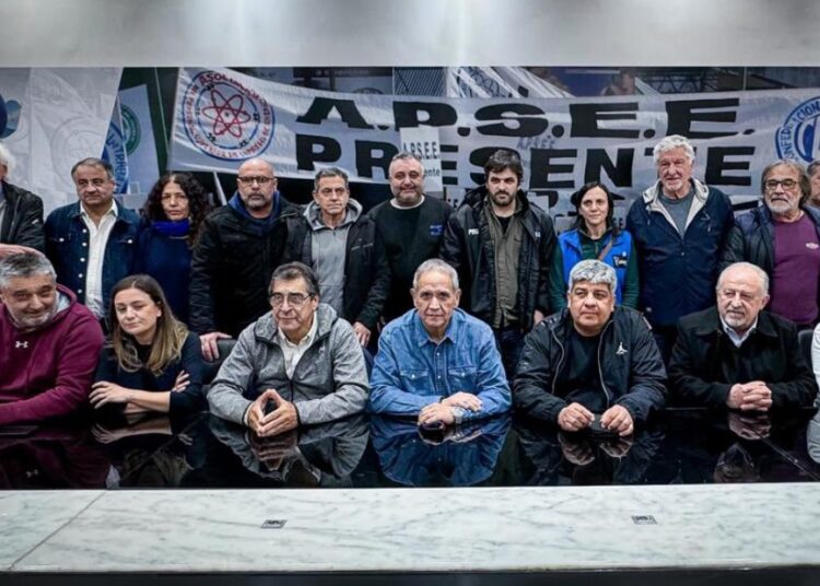 Convocan a movilización contra el veto jubilatorio, rechazando DNU y por recursos para universidades