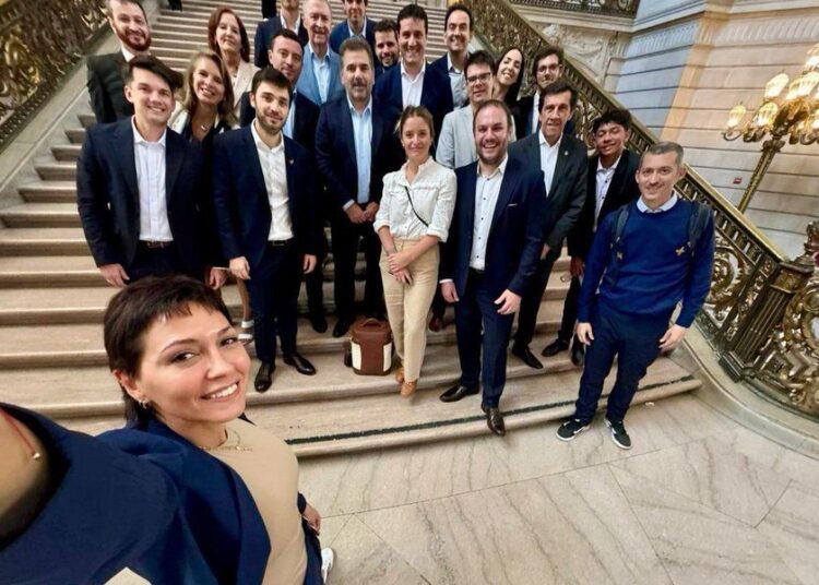 Argentina. Circo mediático, colapso económico, ¿y después?