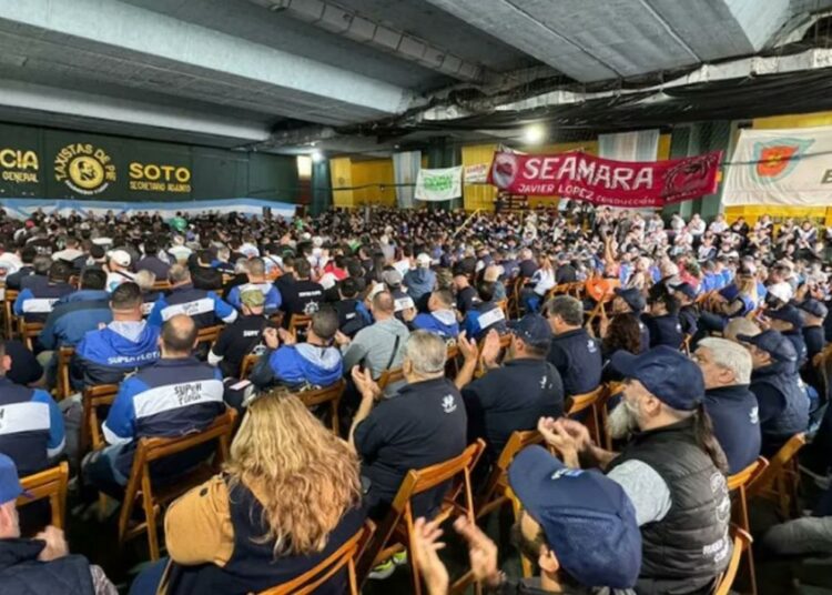 Crónicas Gremiales. Paro de los sindicatos del transporte, el mensaje para la CGT