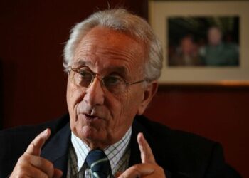 Héctor Recalde, abogado laboralista y bailarín de tango sobre patines