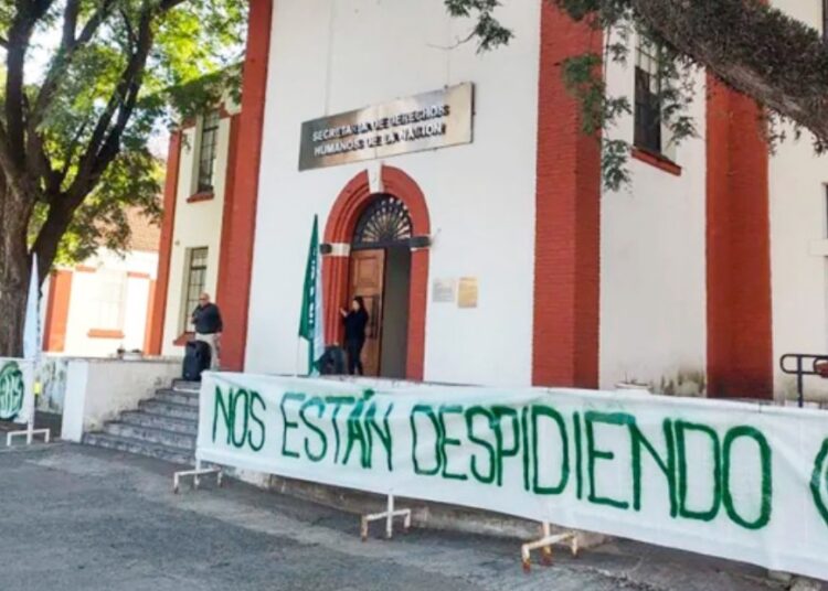 Despidos y vaciamiento de la Secretaría de DDHH: Realizarán un abrazo en la ex ESMA en su defensa