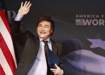 Asunción de Trump y año electoral en Argentina: Milei busca apoyo y dólares para la continuidad prometida