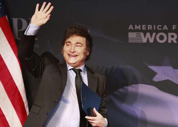 Asunción de Trump y año electoral en Argentina: Milei busca apoyo y dólares para la continuidad prometida