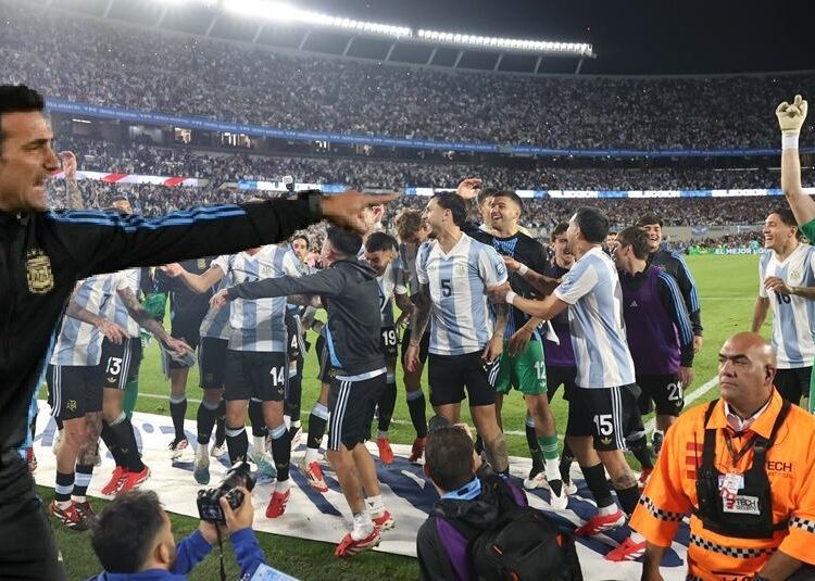 Apiladas Deportivas: la falta de dogmas de la Scaloneta y el extravío brasileño