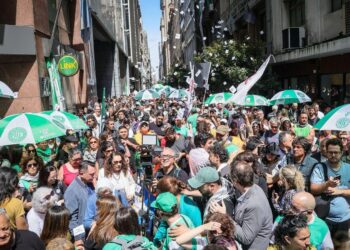 Freno a Cúneo Libarona. Ordenan suspender recorte salarial en el Ministerio de Justicia