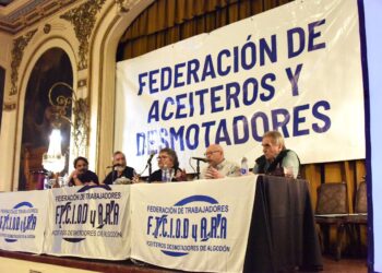 Plenario Aceitero y Desmotador. Yofra: “Tenemos que poner en pie a la clase trabajadora y salir a luchar”