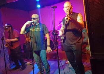 Pasajeros Psiquiátricos: Seguiremos marchando hacia donde los locos van