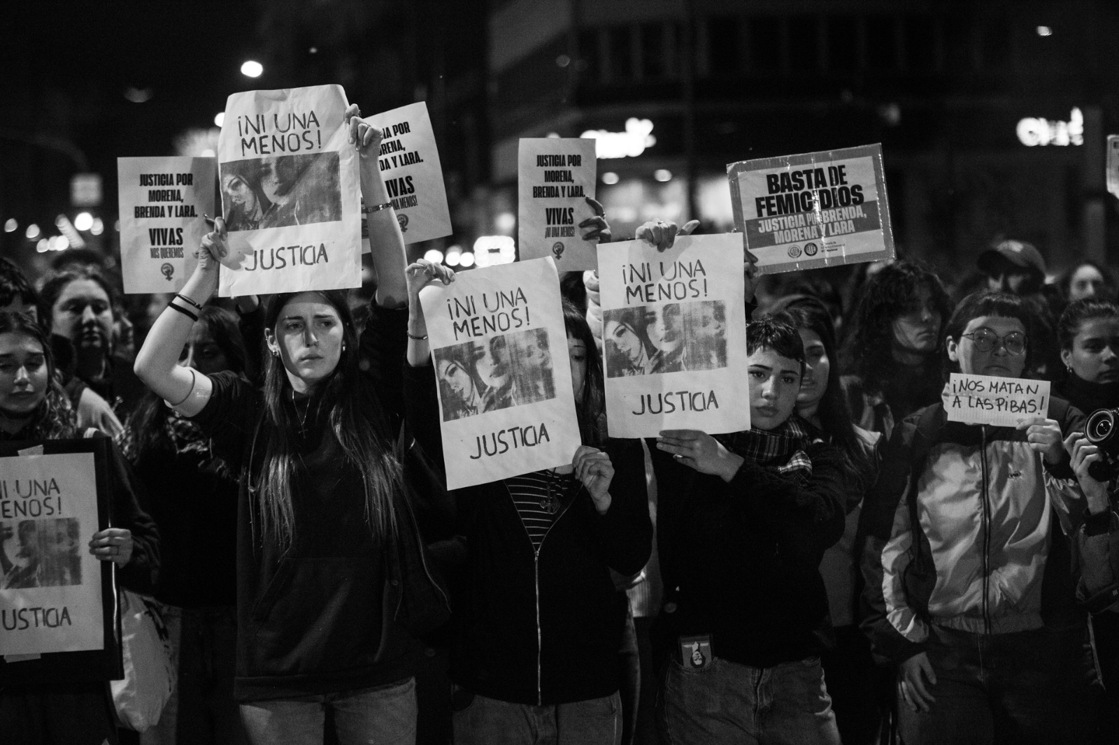 Foto: Hernán Vitenberg. Marcha en Plaza Flores, 24 de septiembre 2025