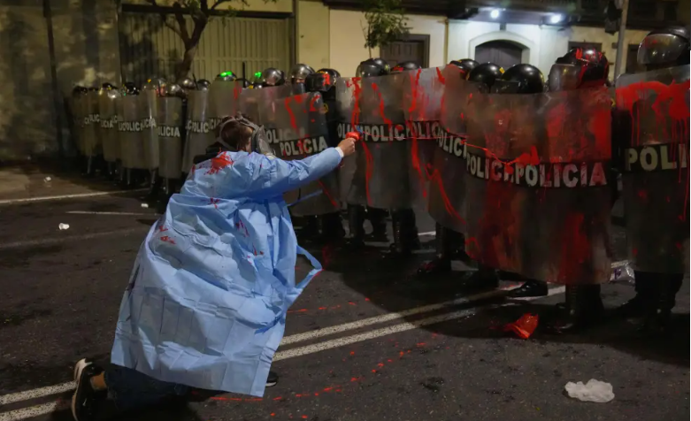 Perú: anatomía de una destitución exprés y colonización del Estado