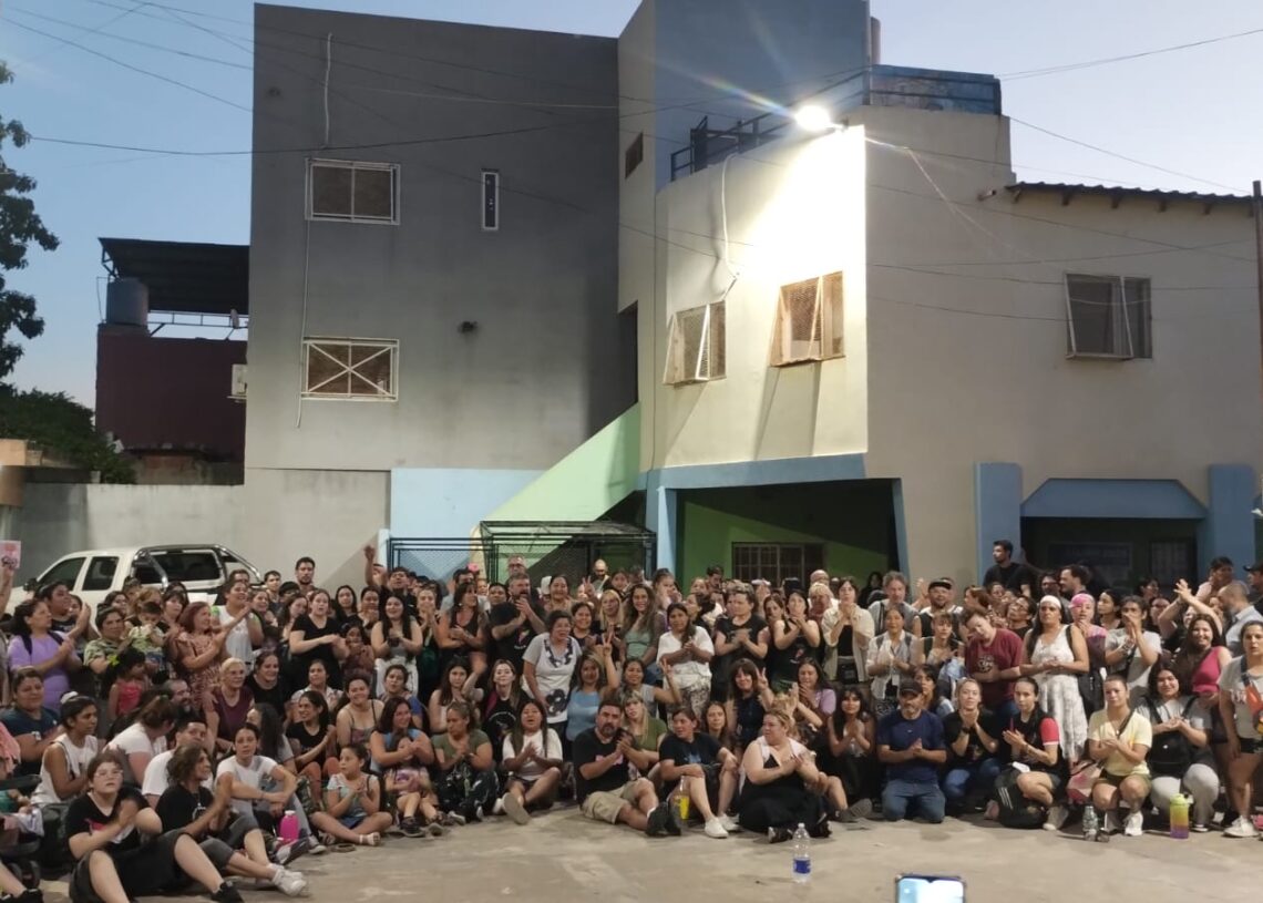 Alerta en la villa 21-24 por el posible cierre del Profesorado Pueblos de América