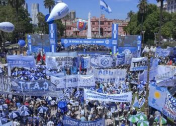 Diciembre otra vez: ¿estallar, aguantar, endeudarse, luchar?