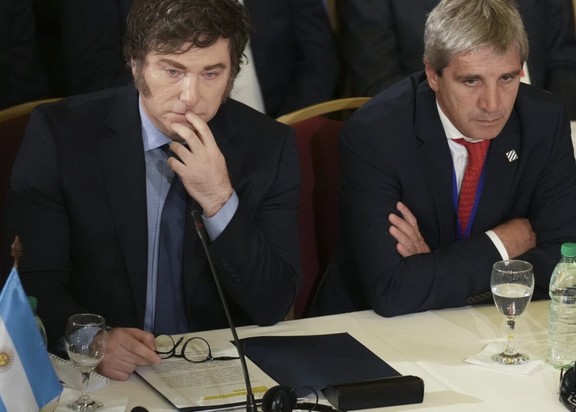 Javier Milei y Luis Caputo