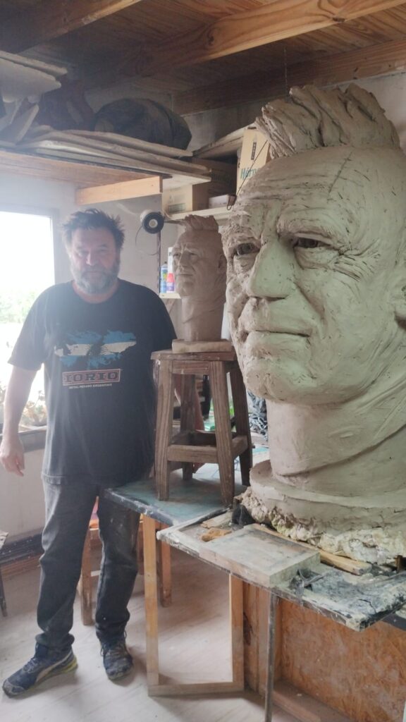 Roppo con la cabeza de Ricardo