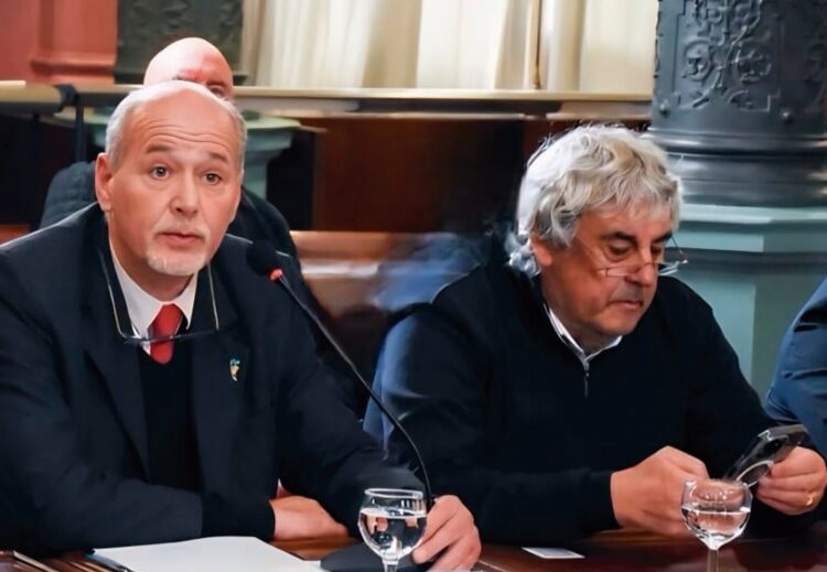 Sindicatos docentes reclaman la “convocatoria urgente” a la paritaria nacional