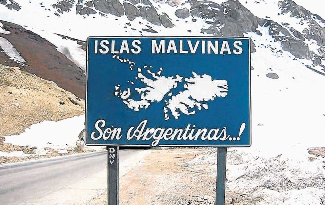 Malvinas: entre el humo imperial y la persistencia de la dependencia