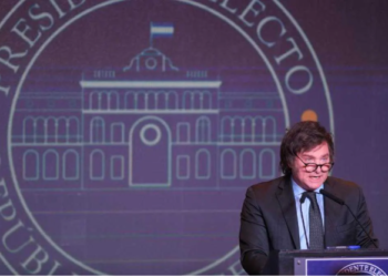 De la crisis interna a la “injerencia rusa”. Cómo el gobierno reorganiza la agenda en clave de guerra