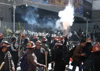 El pueblo de Bolivia marca el camino