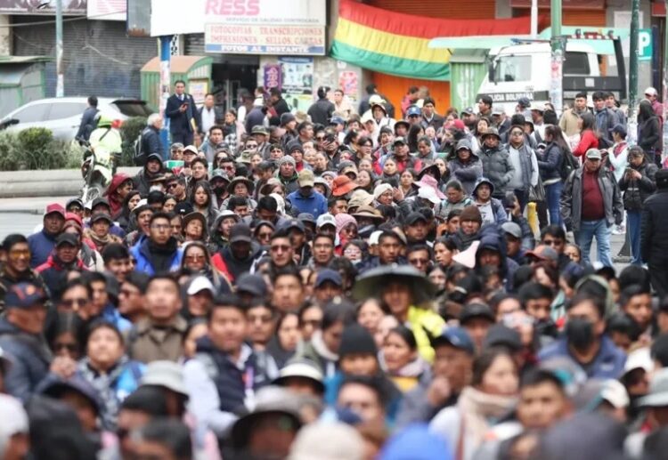 Envío de armas a Bolivia: Argentina como cabeza de playa de la estrategia represiva regional