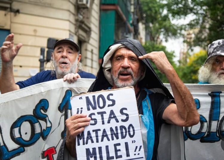 Foro Economía y Trabajo: Parar los golpes y el robo a las y los jubilados
