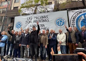 El documento de la CGT: Las Malvinas son Argentinas, la industria nacional también